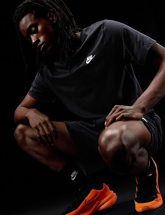 Nike Men's Sportswear Club T-Shirt